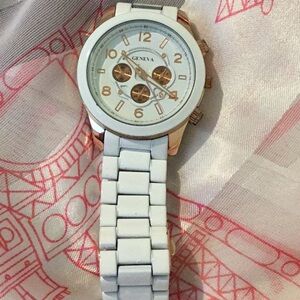 Vintage Geneva White & Rose Gold Japanese Movement Watch!